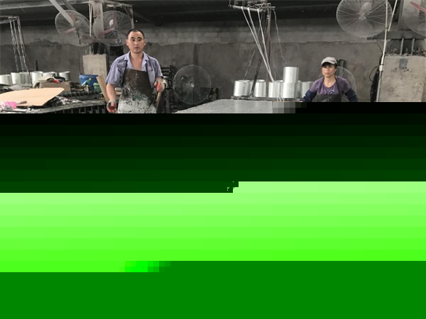 玻璃鋼格柵生產(chǎn)車間及產(chǎn)品